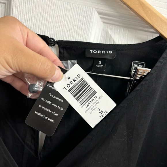Torrid Midi Poplin Tiered Dress 3X Black NWT Puff Sleeves Elastic Waist - Picture 5 of 10